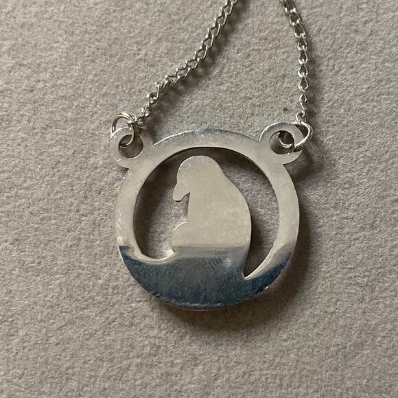 Penguin Mama and Baby Round Pendant Silver Tone Necklace - Picture 2 of 3